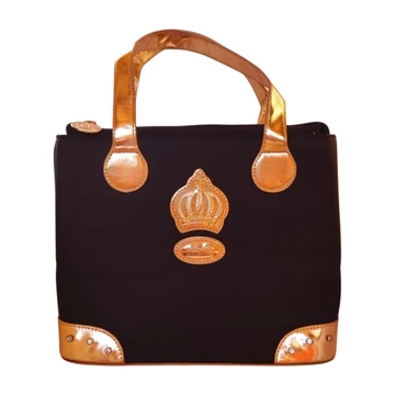 Pompöös replika fekete női kézitáska