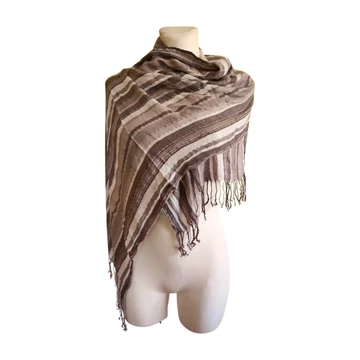 Szürke csíkos női sál