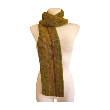 Zöld csíkos kötött női sál