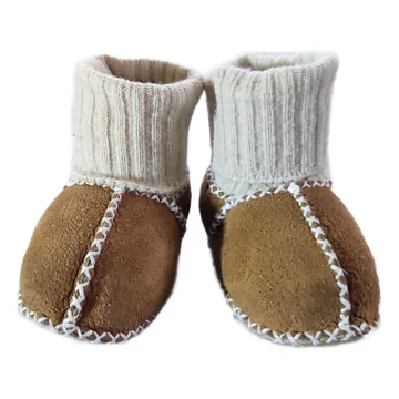 Barna gyapjú puha talpú babacipő (méret: 18)