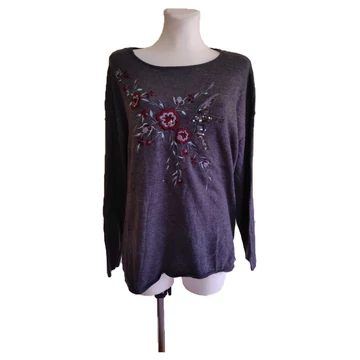 C&amp;amp;A szürke, mintás női pulóver 