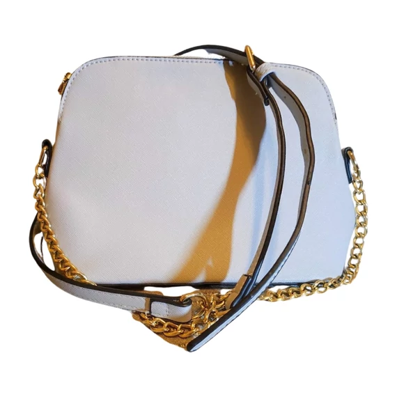 Világosszürke ovális fazonú női táska