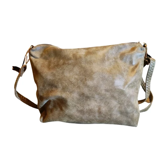 Barna színű velúr női táska