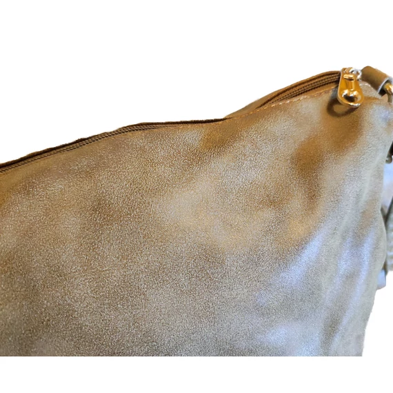 Barna színű velúr női táska