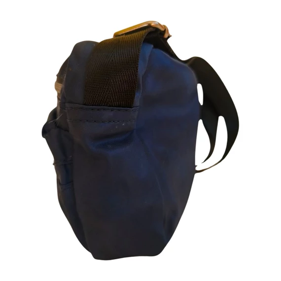 NKD sötétkék kisméretű táska