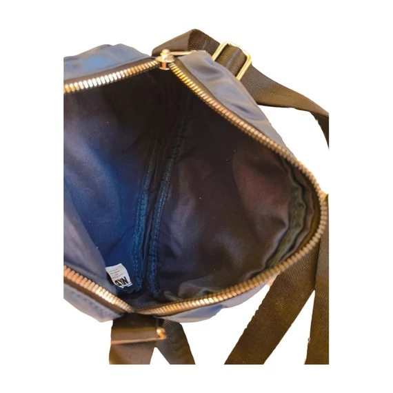 NKD sötétkék kisméretű táska