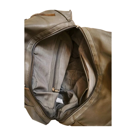 Szürke bojtos táska