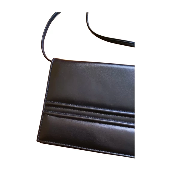 Fekete elegáns női kisméretű válltáska 