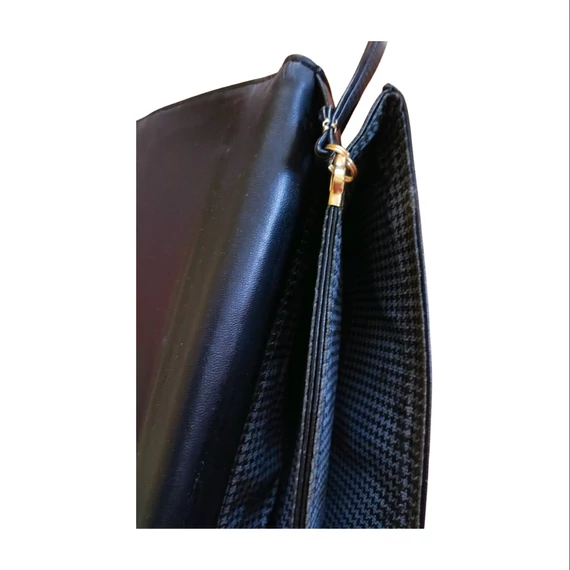 Fekete elegáns női kisméretű válltáska 