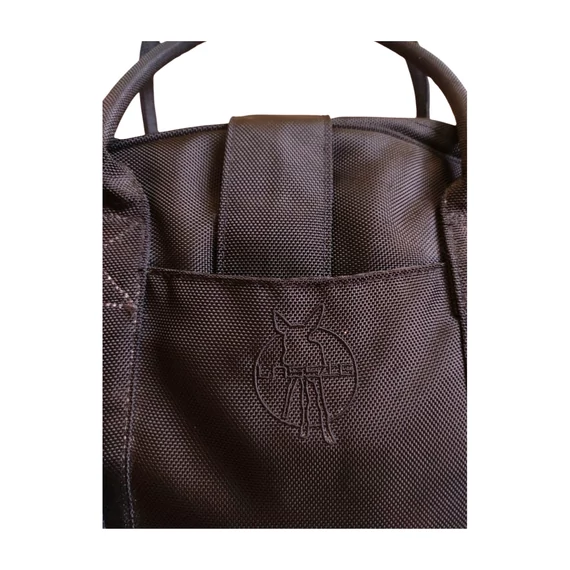 Lassig fekete nagyméretű táska