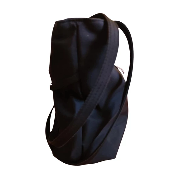 Fekete női kézitáska