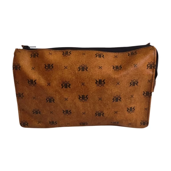 Barna nagyméretű neszesszer