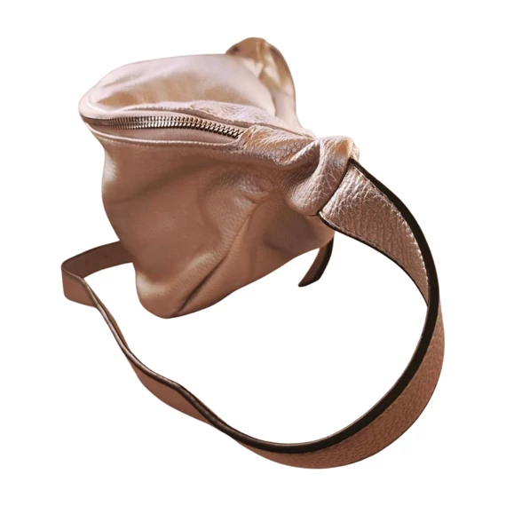 Ezüst színű crossbody táska