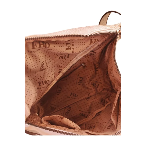 Ezüst színű crossbody táska