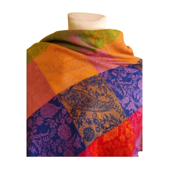 Színes kockás női sál