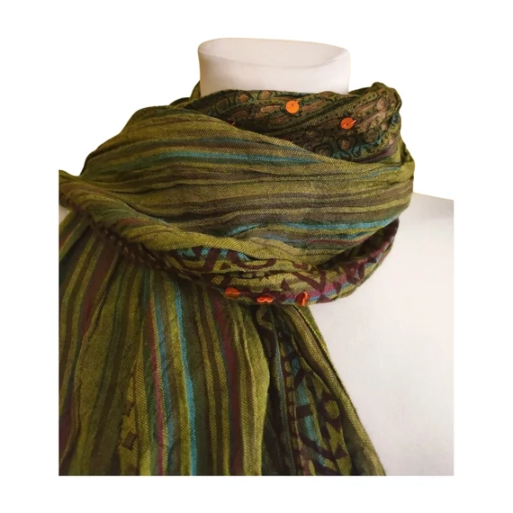 Sötétzöld flitteres női sál