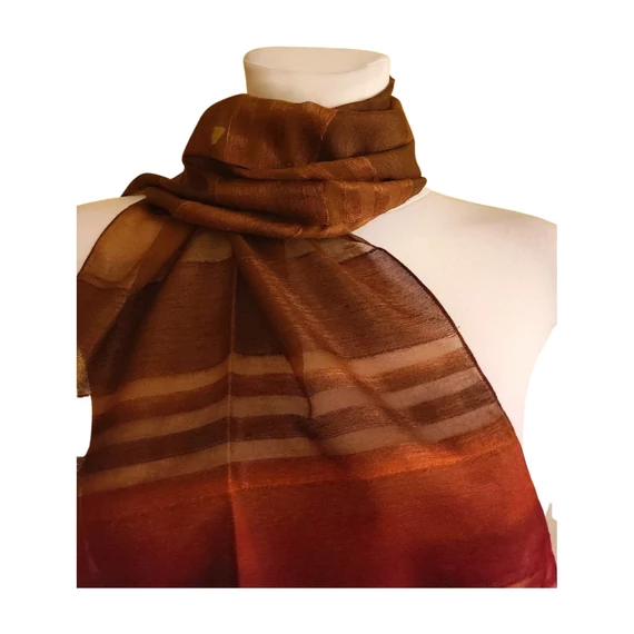 Barna csíkos vékony női sál