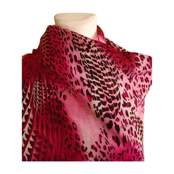 Lila tollmintás női sál