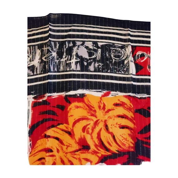 Fekete mintás női kendő