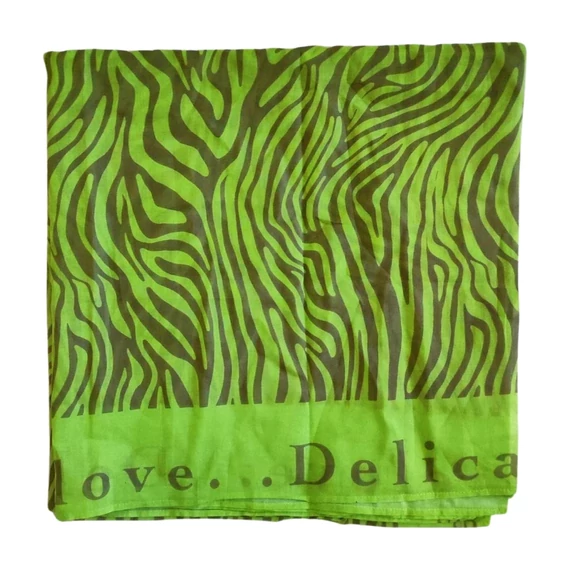 Delicate Love zöld női kendő