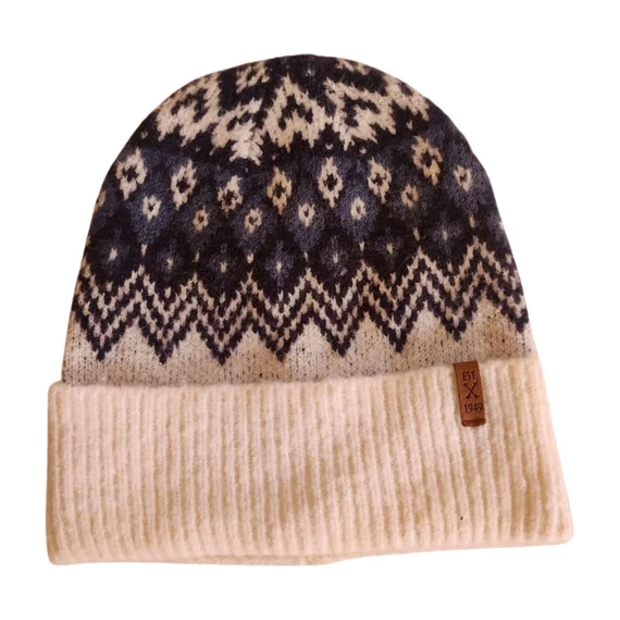 Tchibo fehér norvég mintás női sapka 