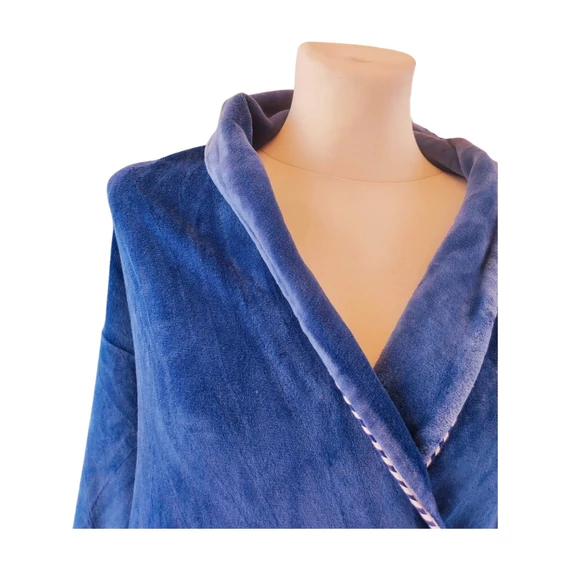 Sötétkék plüss otthonka