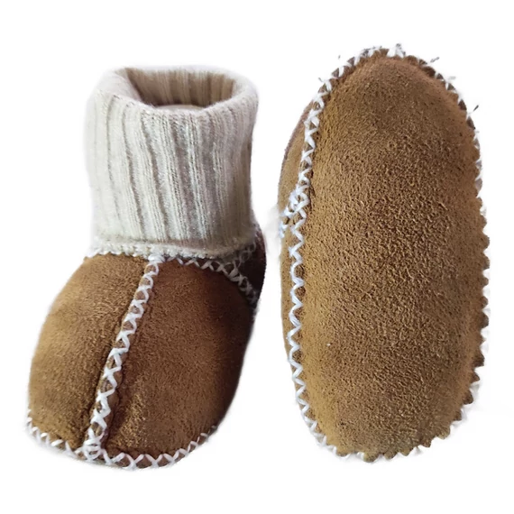 Barna gyapjú puha talpú babacipő (méret: 18)