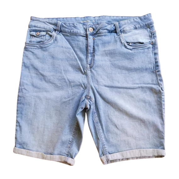 C&A világoskék férfi farmer rövidnadrág