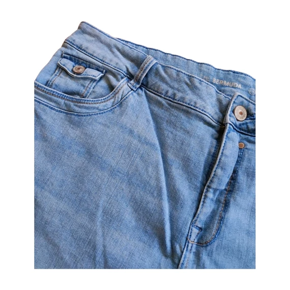 C&A világoskék férfi farmer rövidnadrág