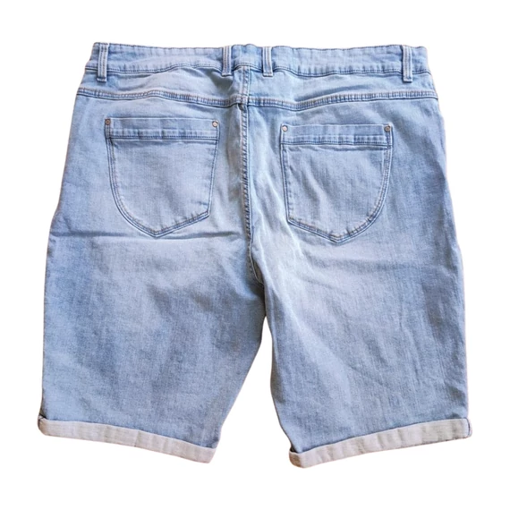 C&A világoskék férfi farmer rövidnadrág