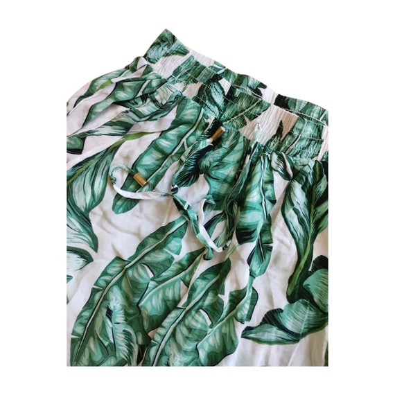 Colosseum fehér levélmintás vékony női nadrág