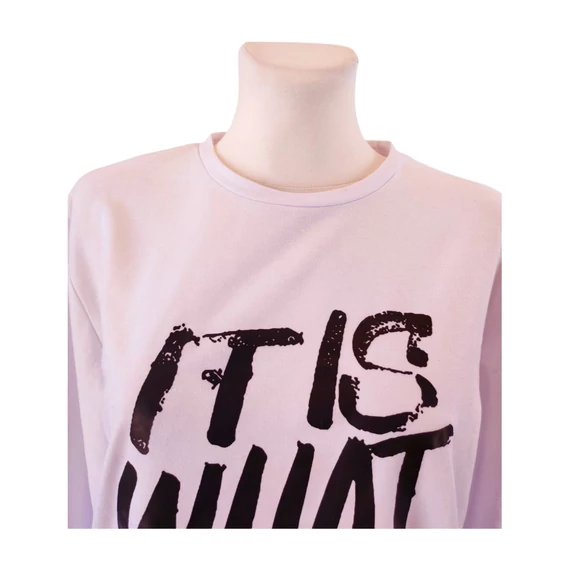 Fehér feliratos vékony pulóver