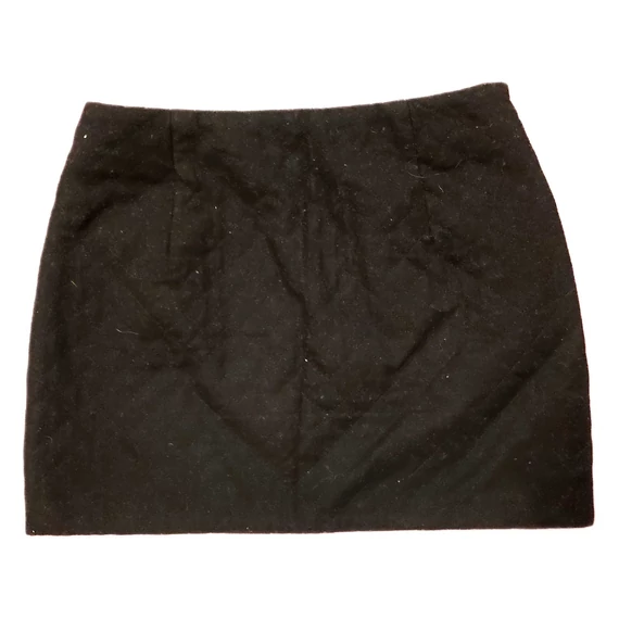 Ochirly fekete szegecses mintájú miniszoknya (méret: L)