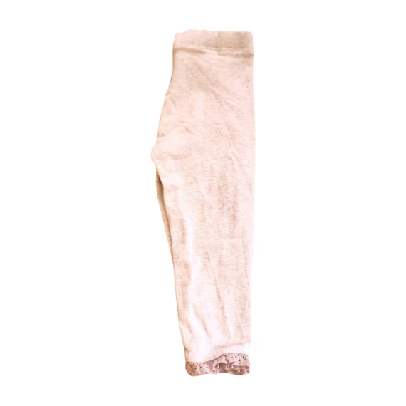 Next szürke csipkés aljú baba leggings 