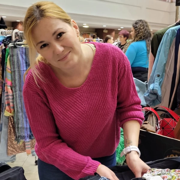 Használt ruha vásár